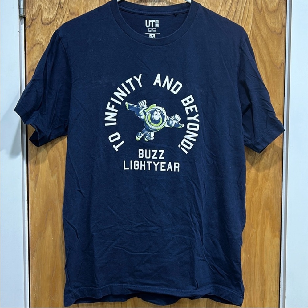 Uniqlo Buzz Lightyear Graphic T-Shirt Size Medium